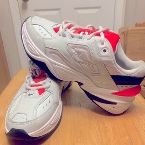 Pre-Owned: Nike M2K Tekno “ Ghost Aqua” Women’s AO3108-401 sz 7.5